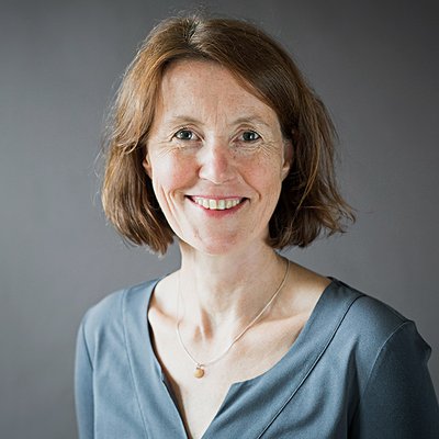 Valena Momsen, Leitung Kommunikation